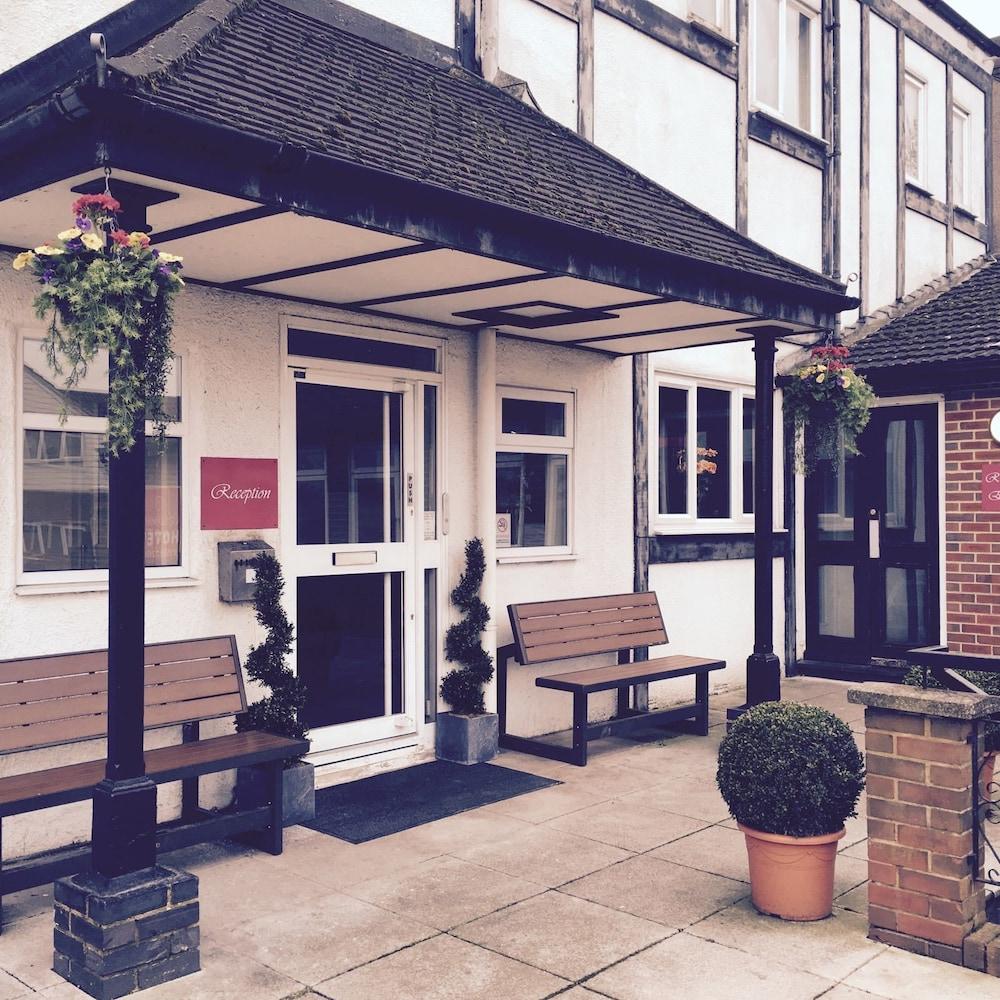 Stockwood Hotel - Luton Airport Exteriör bild