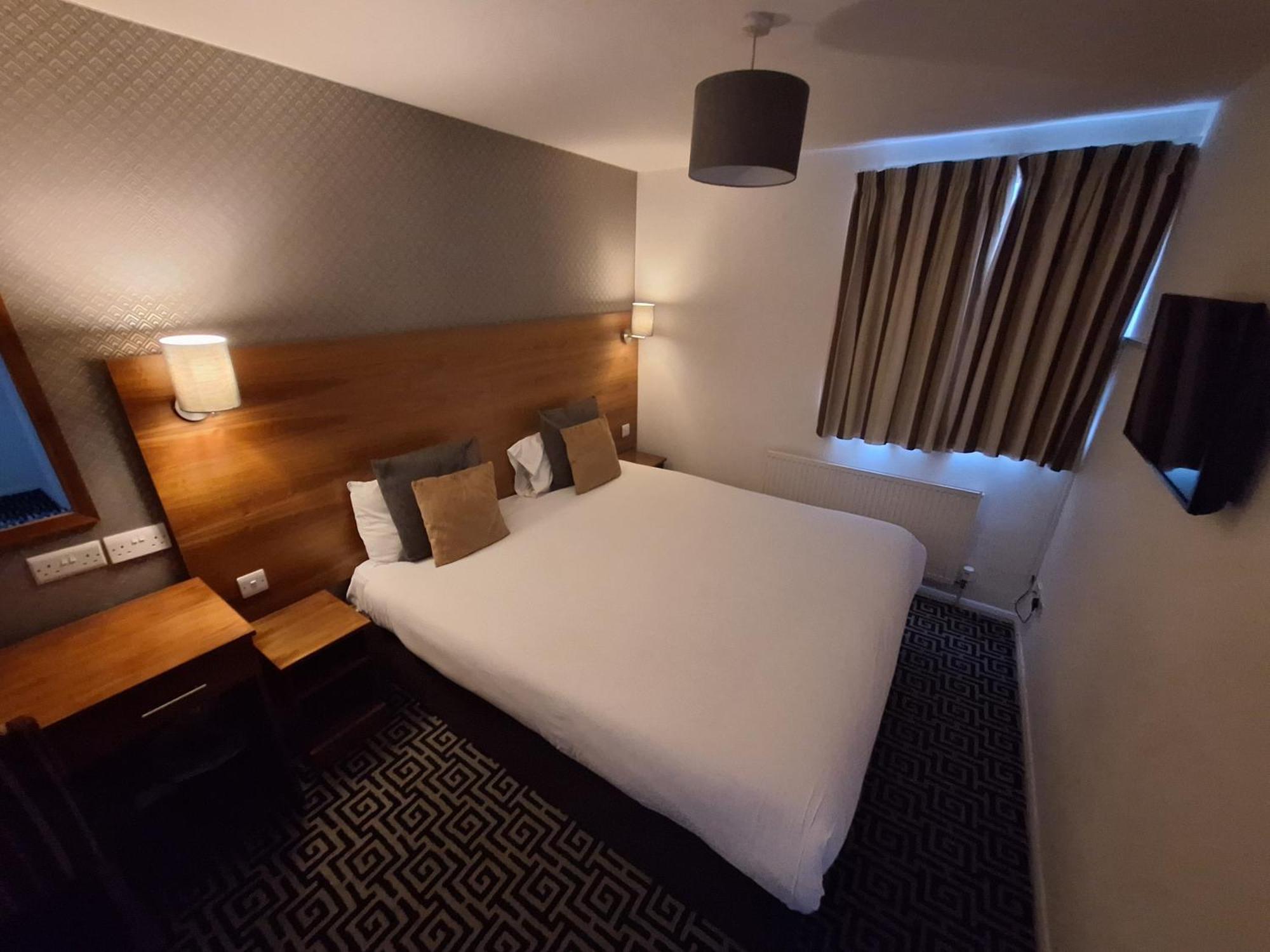 Stockwood Hotel - Luton Airport Exteriör bild
