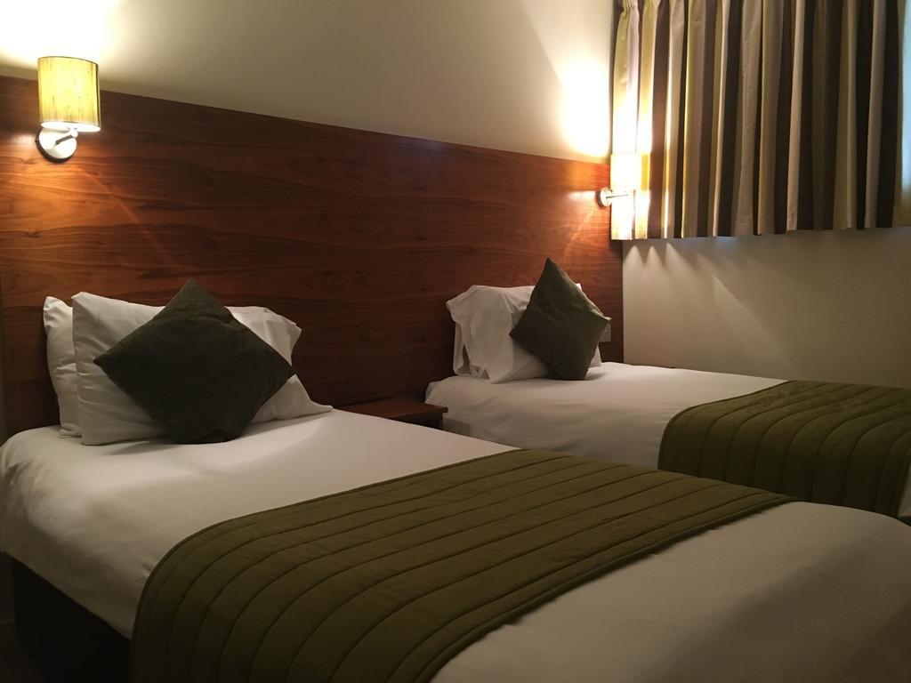 Stockwood Hotel - Luton Airport Exteriör bild